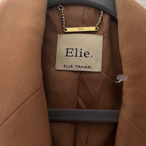 Elie Tahari Gold Blazer - Picture 6 of 7